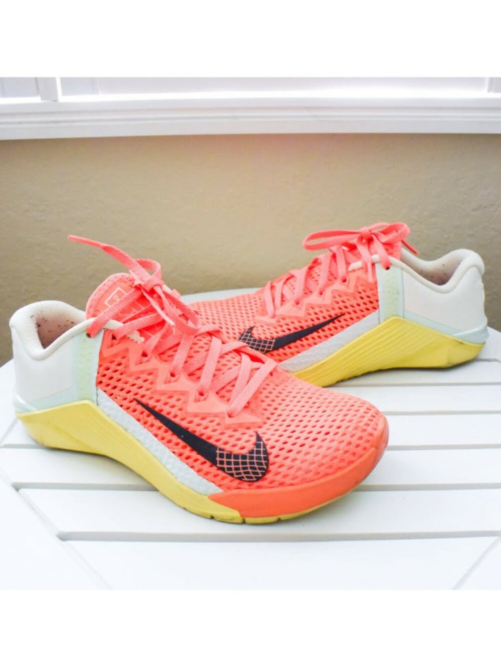 *Nike* Womens' Metcon 6 - Bright Mango Light Citron - size 6.5M